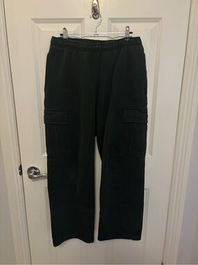 Aritzia Dark Green Cargo Sweatpants